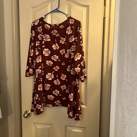 Flower pattern blouse - Picture 2 of 3